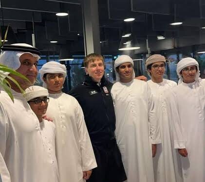 „2032?! TO SPREMENI VSE!“ – Tadej Pogačar je svojo prihodnost le nekaj dni po uničujoči nesreči na Vuelti zavezal ekipi ZAE Emirates-XRG v osupljivi dolgoročni pogodbi!