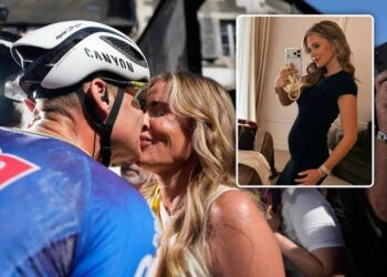 “MATHIEU HEEFT NU IETS NIEUWS OM VOOR TE STRIJDEN!” — Roxanne Bertels en hun groeiende gezin geven een nieuwe betekenis aan Van der Poels wieleravontuur