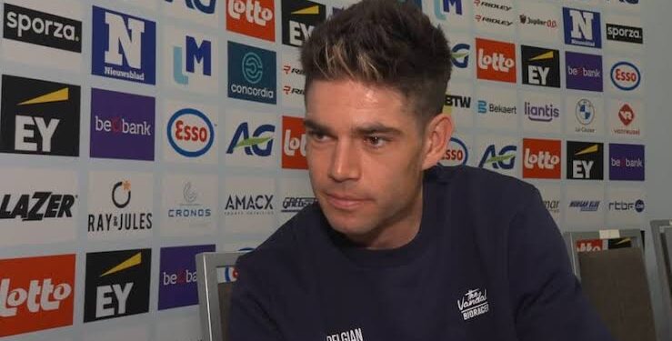 “IS WOUT VAN AERT KLAAR OM TE STOPPEN?!” — TELEURSTELLENDE REEKS VAN DE BELGISCHE WIELRENNER VOEDT SPECULATIES OVER ZIJN PENSIOENEN AAN, NU ZIJN GEZINSLEVEN VOOROP STAAT… ZOUDEN FANS HET BEGIN VAN ZIJN LAATSTE HOOFDSTUK KUNNEN ZIEN?
