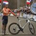 “VAN DER POEL EN CANYON — EEN DECENNIUM VAN DOMINANTIE!” — Mathieu van der Poel verbindt zijn toekomst aan Canyon met een ongekende langetermijnovereenkomst die doorloopt tot 2034!