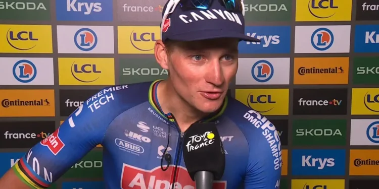 HIJ IS TERUG… EN HIJ WINT NU AL! Mathieu van der Poel heeft vlak voor het wereldkampioenschap een krachtig signaal afgegeven – en wielerfans zullen hier nog lang over napraten… Lees meer…