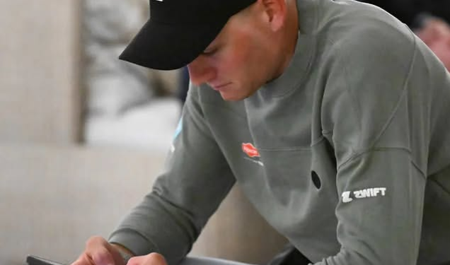 “THE END OF AN ERA?” — MATHIEU VAN DER POEL’S LATEST UPDATE AFTER MONTRÉAL BRONZE SPARKS QUESTIONS ABOUT HIS FUTURE!