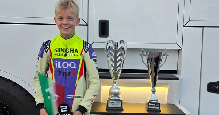 ”TAAS VOITTO NOUSEVALLE TÄHDELLE!” — ROBIN ACE RÄIKKÖNEN ONNISTUU JÄLLEEN JA LISÄÄ VAIKUTTAVAN VOITON KARTING-URALLEAN; KIMI RÄIKKÖSEN POIKA HERÄTTÄÄ HUOMIOTA JA LUO OMAA NIMTÄÄN MOOTTORIURHEILUSSA!